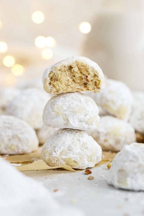 These gluten-free Mexican wedding cookies (aka gluten-free snowball cookies!) will absolutely melt in your mouth. With their delicate texture & delicious flavor, they're a perfect gluten-free holiday cookie recipe! Add them to a gluten-free holiday cookie plate or for a gluten-free cookie exchange. They're always a hit! Gluten Free Drop Cookies, Gluten Free Pignoli Cookies, Gluten Free Mexican Wedding Cookies, Gluten Free Lace Cookies, Gluten Free Snowball Cookies, Gluten Free Italian Desserts, Kolache Cookie Recipe, Easy Gluten Free Cookies, Christmas Goodies Recipes