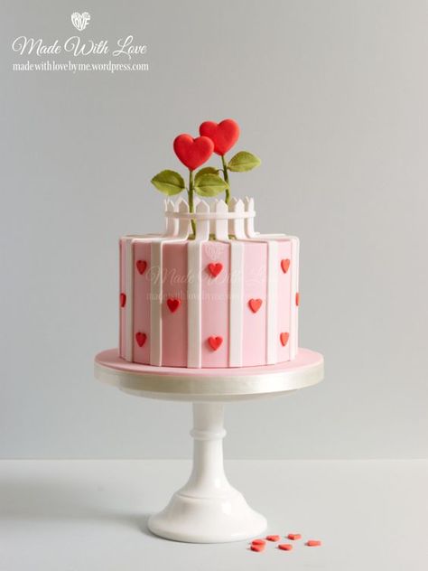 Anniversary Cake Designs, Happy Anniversary Cakes, Fondant Cake Designs, Mini Torte, Mini Cakes Birthday, Chocolate Cake Decoration, Creative Cake Decorating, Cake Decorating Frosting, Valentines Day Cakes