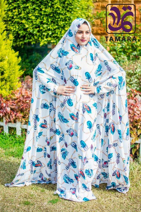 Full Niqab, Korean Style Hijab, Girls Fashion Tops, Prayer Dress, Muslim Dresses, Outfit Korean Style, Hijab Designs, Niqab Fashion, Hijab Trends