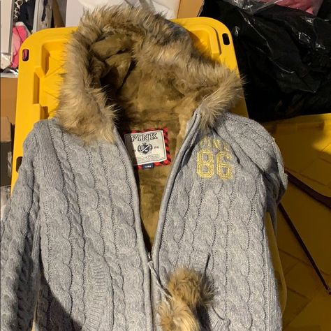 Reposhing This Item I Purchased From @Dev09. Loved It, But Ready To Rotate For Something New. Questions? Leave A Comment Below! Never Worn. Abercrombie Style, Fur Lined Hoodie, Dr Wardrobe, Trashy Outfits, 2000s Clothes, Spring Clothes, Gray Hoodie, Pink Fur, Future Outfit