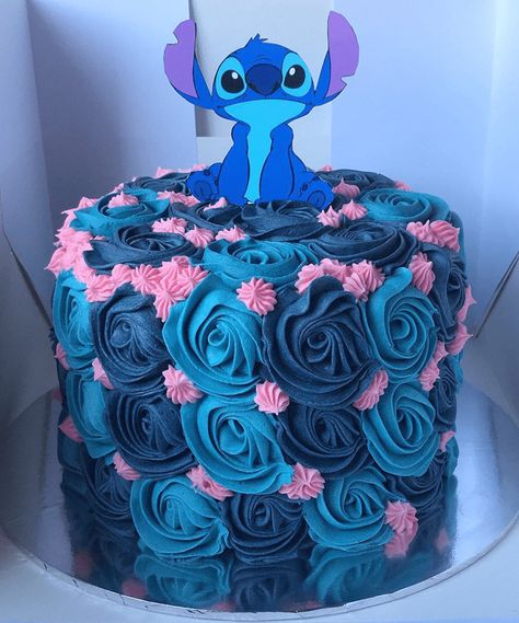 Lilo and Stitch Cake Design Images (Cake Gateau Ideas) - 2020 Stitch Cake Design, Stitch Birthday Cake, Lilo I Stitch, Lilo And Stitch Cake, Stitch Cake, Lilo And Stitch Merchandise, Biscuits Diététiques, Stitch Birthday, Disney Birthday Cakes