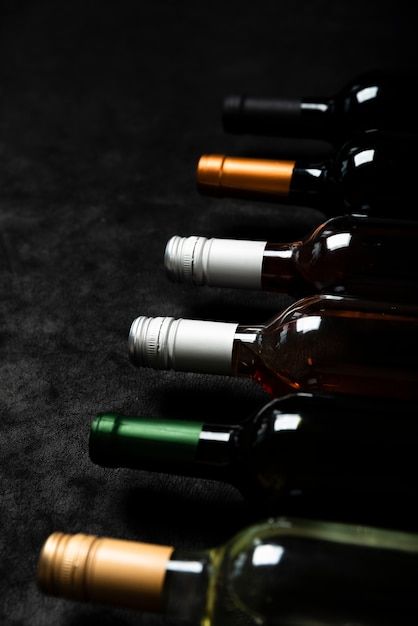 Wine Bottles Photography, Wine Bottle Photography, Wine Background, High Wine, Wine Pics, Wine Photo, Cocktail Photography, Wine Photography, Wine Poster