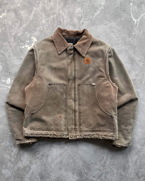 Vintage Carhartt jacket Carhartt Work Jacket, Work Wear Jacket, Modern Workwear, Carhartt Style, New York Hat, Edgy Vibes, Carhartt Workwear, Denim Workwear, Carhartt Jacket