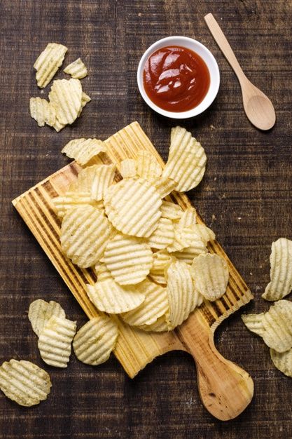 Ketchup Chips, Snack Lays, Homemade Potato Chips, Potato Chip Recipes, Dark Wooden Table, Lays Chips, Lays Potato Chips, Table Top View, Food Photoshoot