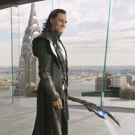 Loki in Stark Tower Loki Friggason, Loki Odinson, Loki Wallpaper, Thor Marvel, Loki God Of Mischief, Avengers 1, Avengers 2012, Loki Avengers, Marvel Villains