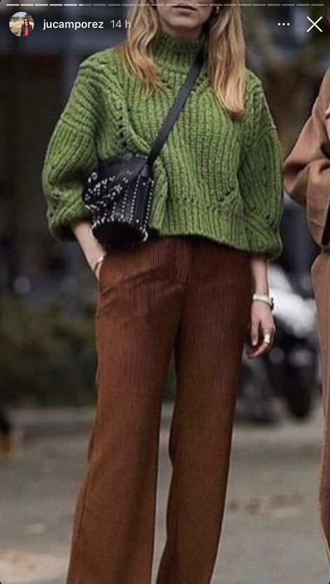 70s Office Fashion, Brown Trousers Outfit Women, Brown Trousers Outfit, Autumn Color Palette Fashion, Brown Pants Outfit, Colour Pallets, Winter Pants Outfit, Colour Combinations Fashion, House Vibes