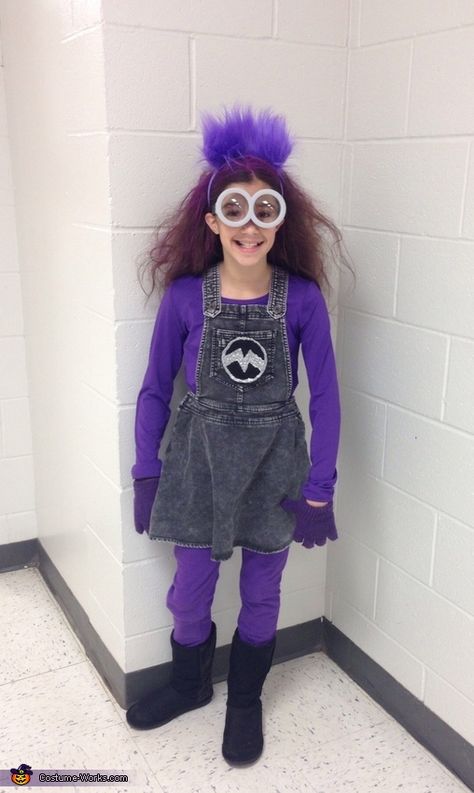 Purple Minion Halloween Costume, Evil Minion Costume, Girl Minion Costume, Purple Minion Costume, Minion Girl, Diy Minion Costume, Evil Minion, Sweats Pants, Minion Costume