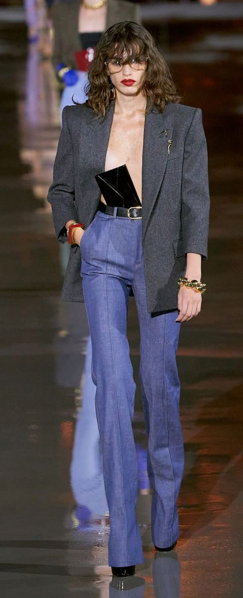 Ysl Outfits Women, Ysl Clothes, Ysl Outfit, Ysl Runway, Runway Magazine, Blazer Outfits, Classic Outfits, Fashion 2020, Spring Summer Outfits