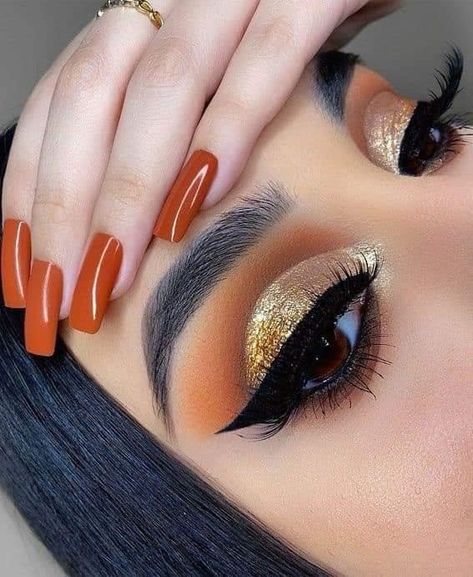 Thanksgiving Makeup, Fall Eye Makeup, Orange Eye Makeup, Gold Makeup Looks, Sweet Nails, 70s Makeup, Crease Makeup, Arabic Makeup, Nail Makeup