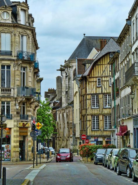 https://flic.kr/p/fnahYa Street Scene in Troyes, France Troyes France, 2024 Vision, Street Scenes, Places Around The World, Vacation Destinations, Brighton, All Over The World, Cityscape, Vision Board