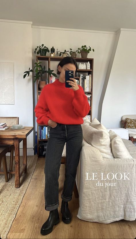 Red Sweater Outfit, Style Parisienne, Jeans Outfit Winter, Looks Pinterest, Black Jeans Outfit, Elegante Casual, Looks Street Style, Red Sweater, Outfit Inspo Fall