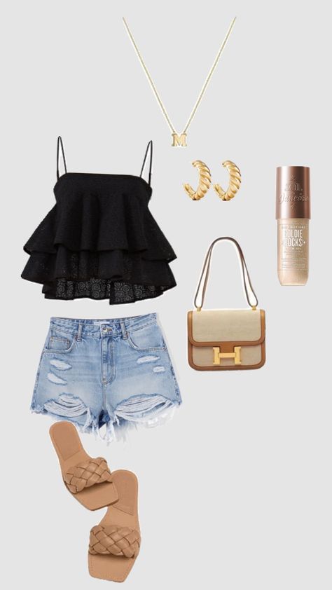 Crop Top Beach Outfit, Outfits For School Simple, Simple Everyday Outfits, Outfit Inspo Basic, Beach Outfit Vacation, Holiday Outfits Summer, Babydoll Cami, Preppy Summer Outfits, Outfit Inspo Summer