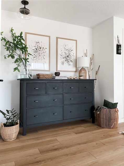 Allisa Jacobs, Dresser Decor Bedroom, Small Bedroom Decor Ideas, Black Dresser, Casa Country, Small Bedroom Decor, Hemnes, Dresser Decor, The Room