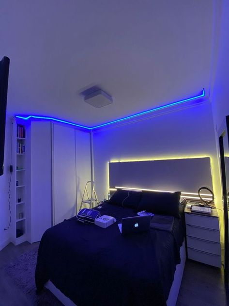 beautiful lighting bedroom Boys Bedroom Light, Bedroom Modern Luxury, Sneakerhead Room, Mens Bedroom Decor, Neon Bedroom, Elegant Living Room Decor, Neon Room, Apartment Living Room Design, Future Apartment Decor