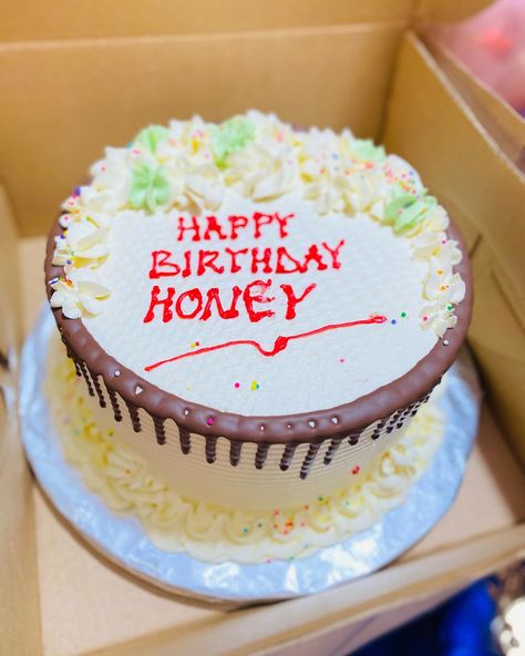 Honey Birthday Cake, Mama Cake, Happy Birthday Honey, Hd Cover Photos, Honey Cake, Birthday Name, Snap Food, Cover Photos, Birthday Cake