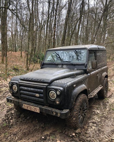 Defset 4x4 on Instagram: “The black beast ☠️ . #offroaders #defender #offroad #roadbook #mud #road #td5 #td4 #4x4 #onelifeliveit #car #landroverdefender #landrover…” Defender Td5, Black Beast, Off Roaders, Land Rover Defender, Land Rover, The Black, Suv, Road, On Instagram