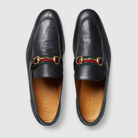 Gucci Horsebit leather loafer with Web Detail 3 Gucci Dress Shoes, Mens Moccasins Loafers, Mens Designer Loafers, Shoes Classy, Gucci Horsebit Loafers, Gucci Men Shoes, Men's Wedding Shoes, Web Detail, Gucci Dress