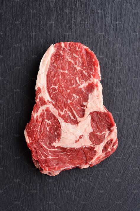 Fresh raw Prime Black Angus Rib Eye beef steak on stone background. Top view. Cow Meat, Carnicerias Ideas, Meat Art, Steak And Ale, Homemade Soup Recipe, Raw Meat, Food Stock, Meat Appetizers, Rib Eye