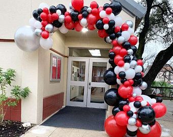 Balloon Arch Diy, Black And White Balloons, Balloons Arch, House Moving, Balloon Chain, Silver Balloon, Garland Arch, Party House, Black Balloons