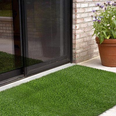 Greenery Dirt Trapper Mat Blades of this synthetic grass doormat can catch most of the wear and tear from boots or pets' paws, and help stop tracking mud and sand in the house. Using this small faux grass mat outside your doorway, entrance, pet bed to keep your house tiny, save you lots of time and energy Turf Rug, Doorway Entrance, Artificial Grass Mat, Pet Turf, Grass Mat, Grass Rug, Grass Carpet, Faux Grass, Cozy Patio