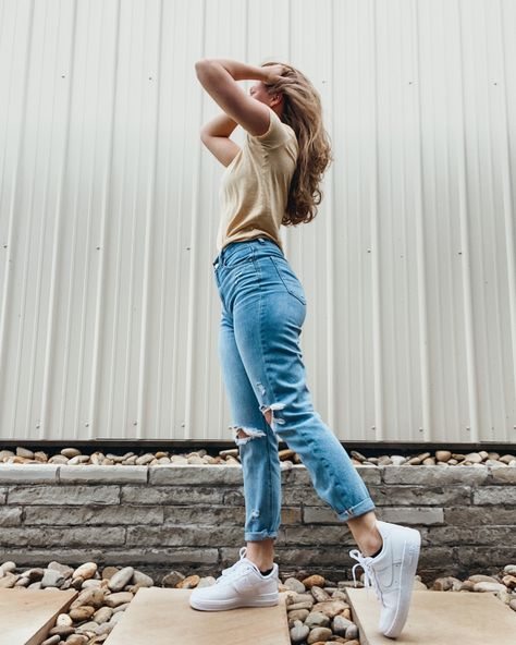 Mom jeans, Nike Air Force 1 Nike Force Outfit Woman, How To Wear Nike Air Force 1, Styling White Air Force 1 Women, Outfits Con Nike Air Force, Outfits With Nike Air Force 1 Women, Air Firce1 Outfit, Ootd Nike Air Force One, Jeans With Air Force Ones, Looks Com Tenis Nike Air Force