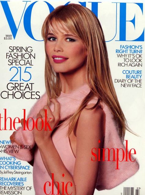 Claudia Schiffer - love her bangs!! Claudia Schiffer Now, Herb Ritts, Models 90s, Vogue Magazine Covers, Magazine Vogue, Patrick Demarchelier, 90s Supermodels, Fashion Magazine Cover, Annie Leibovitz