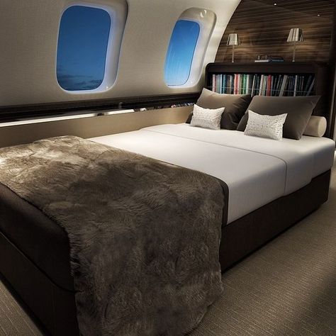 Inside Kylie Jenner's $72m private jet with huge bed for long-haul naps - Mirror Online Private Jet Interior, Huge Bed, Jet Privé, Luxury Jets, Luxury Private Jets, Private Aircraft, Aircraft Interiors, Private Plane, Design Management