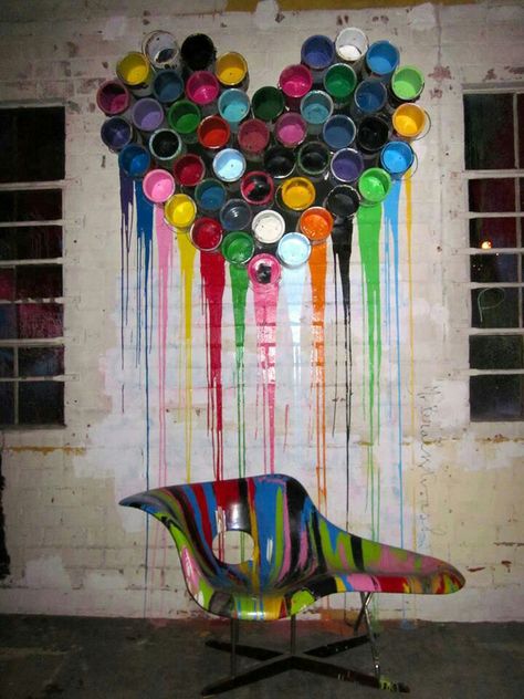 Upcycled art Herbert List, Mr Brainwash, Upcycled Art, Drip Painting, Recycled Art, Yahoo Search, Harper's Bazaar, Street Artists, Art Plastique