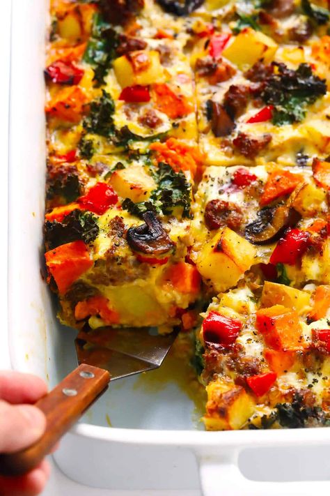 16 Fall Brunch Recipes that are Breakfast Goals - An Unblurred Lady Autumn Brunch Recipes, Autumn Breakfast, Seasonal Veggies, Thanksgiving Brunch, Thanksgiving Breakfast, Breakfast Casserole Recipe, Camping Breakfast, Fall Brunch, Trailer Camping