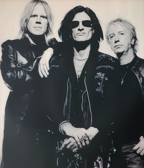 Tom Hamilton - Joe Perry - Brad Whitford Tom Hamilton, Brad Whitford, Joe Perry, Steven Tyler, Aerosmith, Rock Bands, Band, Movie Posters, Fictional Characters