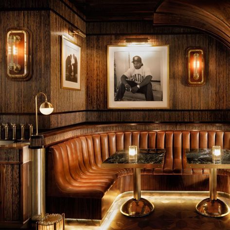 Booth Seating Design, Booth Seating Restaurant, Banquette Seating Restaurant, Restaurant Booth Seating, Speakeasy Decor, Midcentury Bar, Pub Interior, Restaurant Booth, Architecture Restaurant