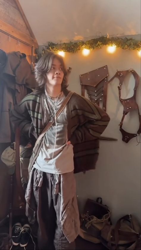 Dark Fairy Core Outfits Men, Fairy Core Male Outfits, Earthy Grunge Outfits Masc, Fairy Aesthetic Clothes Male, Masc Fairycore Outfits, Masc Earthy Outfits, Fairy Core Men, Guy Grunge Outfits, Grunge Fairycore Outfits Masc