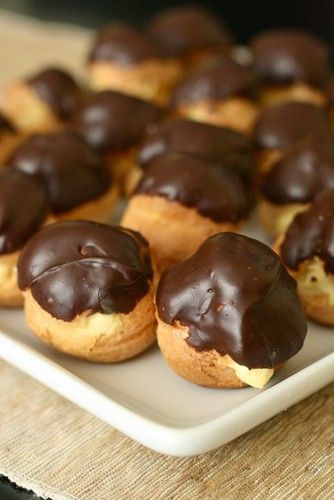 Homemade Cream Puffs, Creme Puff, Cream Puff Recipe, Puff Recipe, Brownie Desserts, Delicious Cream, Cream Puffs, Eclairs, Pastry Recipes