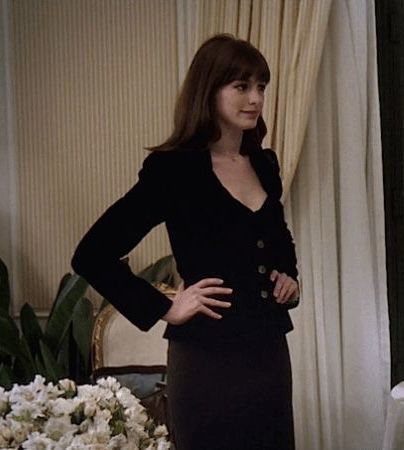 ‘The Devil Wears Prada’ Outfits You Need To Recreate This Autumn – Vanessa's Digital Dialogue Devil Wears Prada Style, Devil Wears Prada Outfits, Andy Sachs, Prada Outfits, Prada Style, Prada Fashion, Classic Style Outfits, Devil Wears Prada, Wardrobe Style