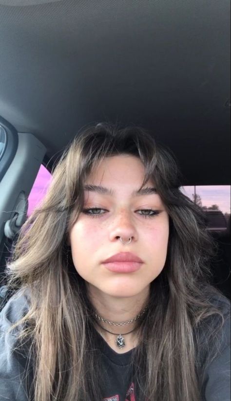 Andurmad Hair, Gay Girl Hair Haircuts, Long Grunge Hair, Tik Tok Hair, Soft Grunge Hair, Short Grunge Hair, Looks Pinterest, Hair Streaks, Vinnie Hacker