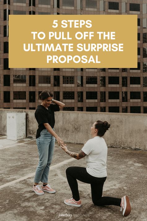 Looking to pull off the perfect surprise proposal? Check out these five ways to pull off an epic surprise proposal that your significant other actually won’t see coming. l Image by Nikk Nguyen Photo Surprise Engagement Photos Ideas, Engagement Suprise Idea, Proposal Surprise Ideas, Surprise Proposal Photoshoot Ideas, Ways To Propose To A Girl, Funny Proposal Ideas, How To Propose, Proposal Photos Surprise, Spring Proposal Ideas