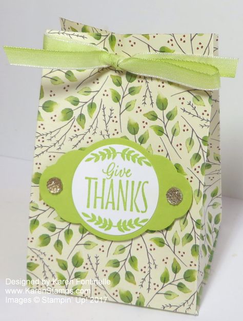 Decorating Brown Paper Bags, Stampin Up Gift Bags, Paper Gift Bags Diy, Diy Candy Bags, Diy Treat Bags, Treat Bag Ideas, Wedding Favor Boxes Diy, Treat Boxes Diy, Diy Treat Bag