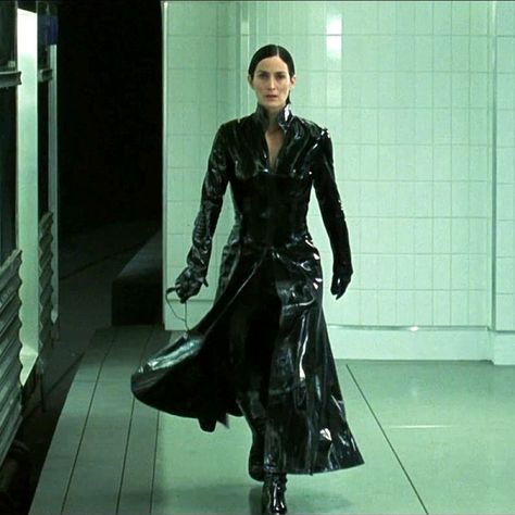 Trinity Costume, Matrix Outfit, Matrix Trinity, Matrix Fashion, The Matrix Movie, Carrie Anne Moss, Mtv Movie Awards, Vogue Us, Dior Haute Couture