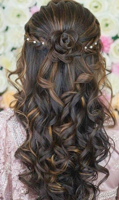 Hairstyles For Grad, Aurora Hairstyle, Colour Highlights, Sweet 16 Hairstyles, Hairstyles For Gowns, Cute Prom Hairstyles, Formal Hairstyles For Long Hair, Hair Services, Quinceanera Hairstyles