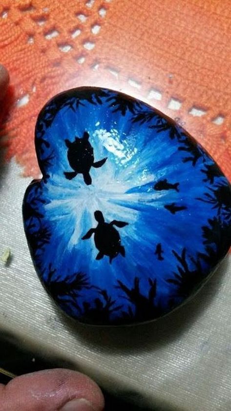 Rock Designs, Seashell Painting, Stone Art Painting, Painted Rocks Kids, Painted Rocks Craft, Happy Stones, Painted Rock Ideas, Painted Rocks Diy, Rock Painting Ideas Easy