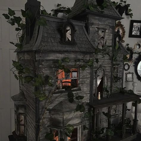 How amazing is this dollhouse? 🌿 📷whos.meg #dollhouse #victorianhouse #haunted #hauntedhouse #abandoned #abandonedmansion #hauntedmansion #gothic #goth #abandoneddollhouse #haunting Diy Haunted Castle, Haunted Halloween Dollhouses, Halloween Haunted Doll House, Gothic Barbie House, Haunted Dolls House, Gothic Doll House Diy, Gothic Dollhouse Diy, Gothic Dolls House, Goth Doll House