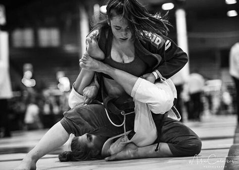 Martial Arts Aesthetic Female, Ju Jitsu Aesthetic, Bjj Female, Martial Arts Girl Aesthetic, Jujitsu Women, Jujitsu Aesthetic, Jiujitsu Aesthetic, Jiu Jitsu Aesthetic, Bjj Aesthetic