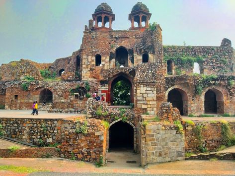 Purana Qila or the Old Fort, Delhi is one of the oldest forts in the the city. The present structure dates back to circa 14th-16th century CE. Old Fort Delhi, Purana Qila, Photo At Night, Delhi Sultanate, 1000 Years, Old Fort, Books Of The Bible, Smart People, Ancient Times