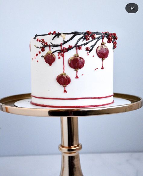 Minimal Cake, Chinese New Year Cake, Chinese Cake, Galaxy Cake, New Year's Cake, Chinese Decor, Floral Cake, Cake Decorating Techniques, Layer Cake