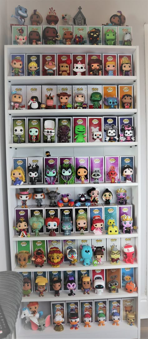 Pop Doll Display, Funky Pop Collection, Pop Figures Display Shelves, Funk Pop Display Ideas, Disney Funko Pop Collection, Funky Pop Display, Funko Pops Display, Disney Funko Pop Display, Funko Pop Room Ideas