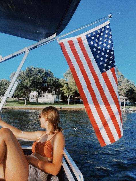 4th Of July Pics, Boat Summer, Lake Party, Beach Week, Forth Of July, Lake Girl, Boat Pics, Lake Boat, Summer Romance