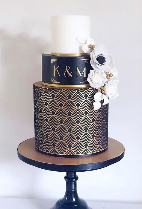 1920s Cake, Wedding Cake Black, Art Deco Wedding Cake, Black Wedding Cake, Wedding Cake Navy, Cake With Gold, Art Deco Cake, 40th Cake, Old Hollywood Wedding