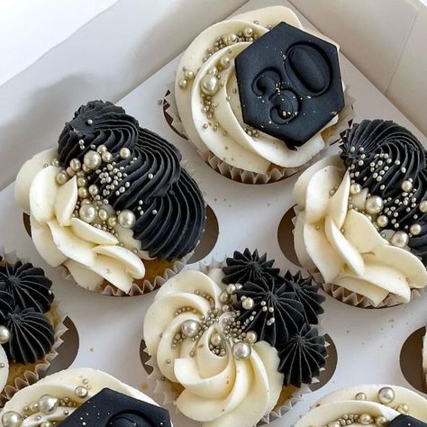 Rip 20s Cupcakes, 30th Birthday Cupcakes For Men, 30 Birthday Cupcakes, Black Cupcakes Birthday, Black And White Cupcakes Ideas, Black Wedding Cupcakes, Cupcake For Men, 30th Cupcakes, Birthday Cupcakes Ideas For Men