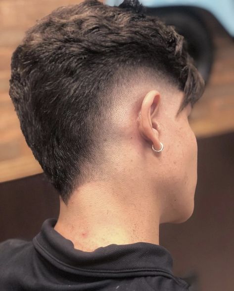 V Shape Haircut, V Shaped Haircut, Taper Fade Short Hair, Men Fade Haircut Short, Short Hair For Boys, Short Fade Haircut, Mens Haircuts Short Hair, Fade Cut, Gents Hair Style