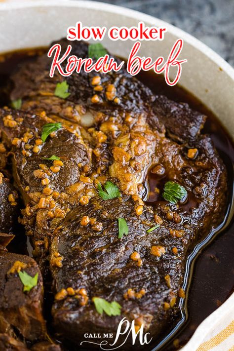 Korean Beef Recipe, Slow Cooker Korean Beef, Crockpot Roast Recipes, Slow Cooker Asian, Pot Roast Crock Pot Recipes, Chuck Roast Recipes, Resepi Biskut, Slow Cooker Roast, Crockpot Roast